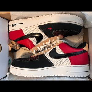 AIR FORCE 1 ‘ 07 LV8